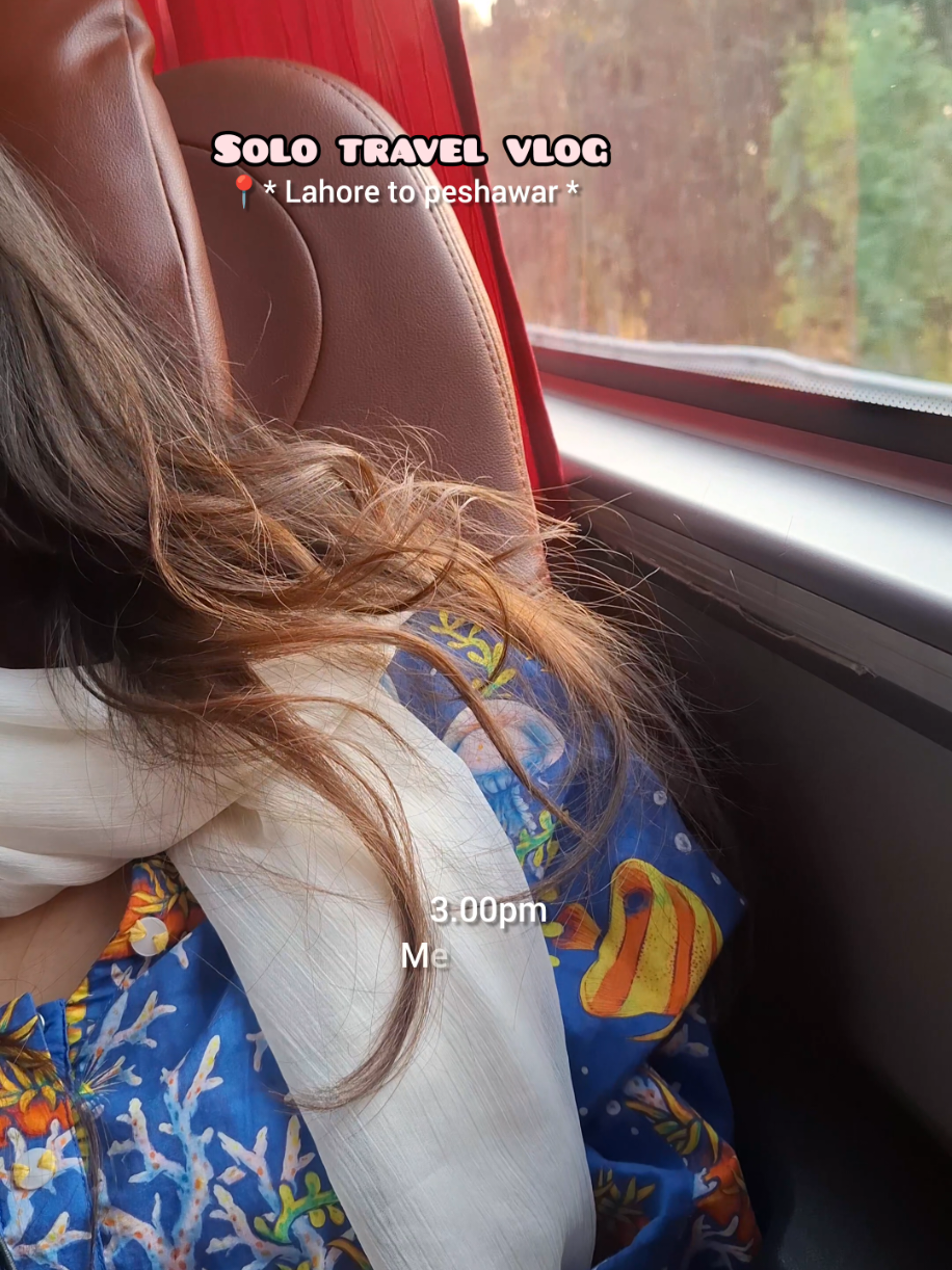 don't miss the end 🥹 #solotravel from #lahore  to #peshawar #fashiondesignstudent  #minivlog 