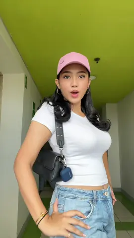 liftnya keburu kebuka