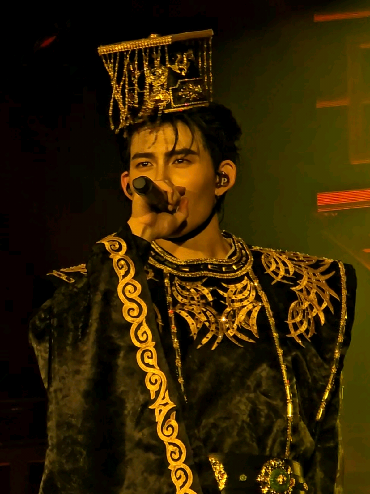 หล่อโว้ยยย!!!! หล่อตาแตก หล่อเหมือนไม่มีอยู่จริง!! #PondPhuwinFancon #PondPhuwinFanconD3 #ppnaravit 