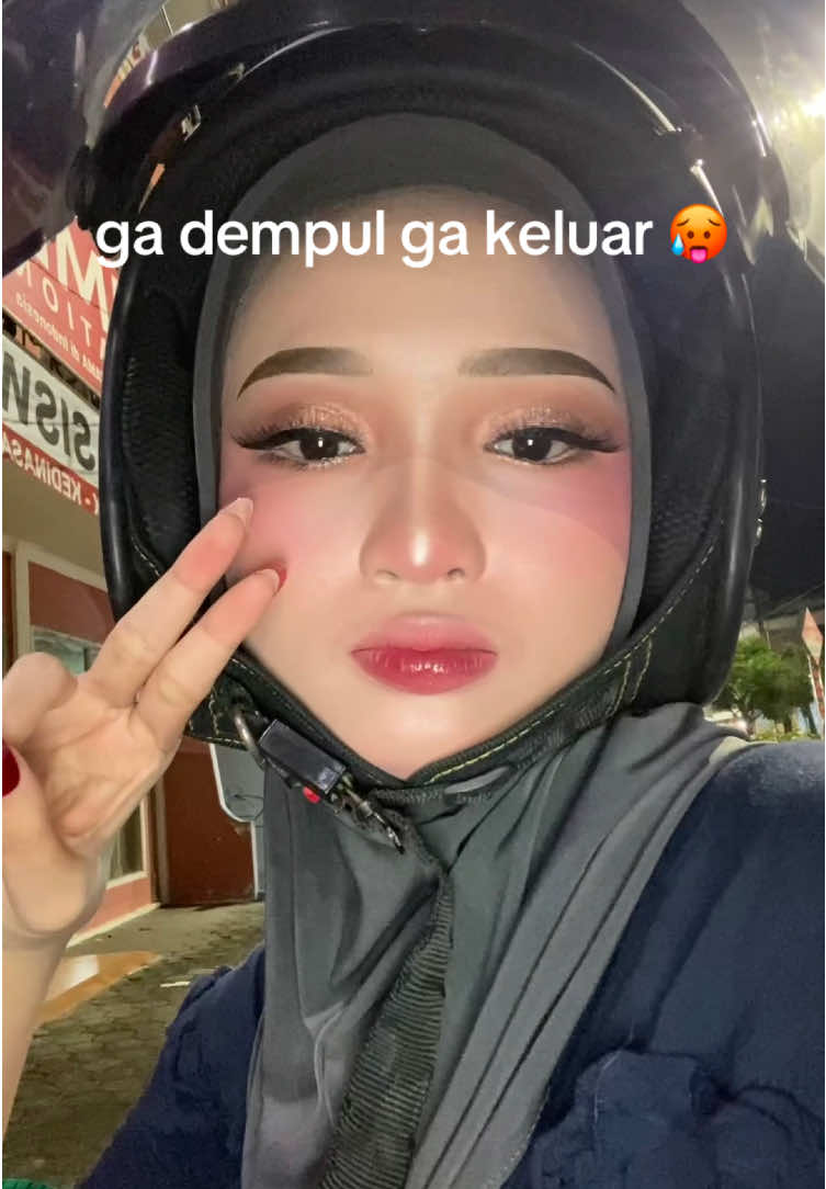 🥵🥶#fyp #makeup #foryoupage #trend #trending 