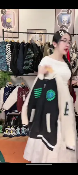 áo khoác nỉ có mũ cho bé #thoitrangchobe #aokhoac #hangquangchau #quanaothudong #aoni 