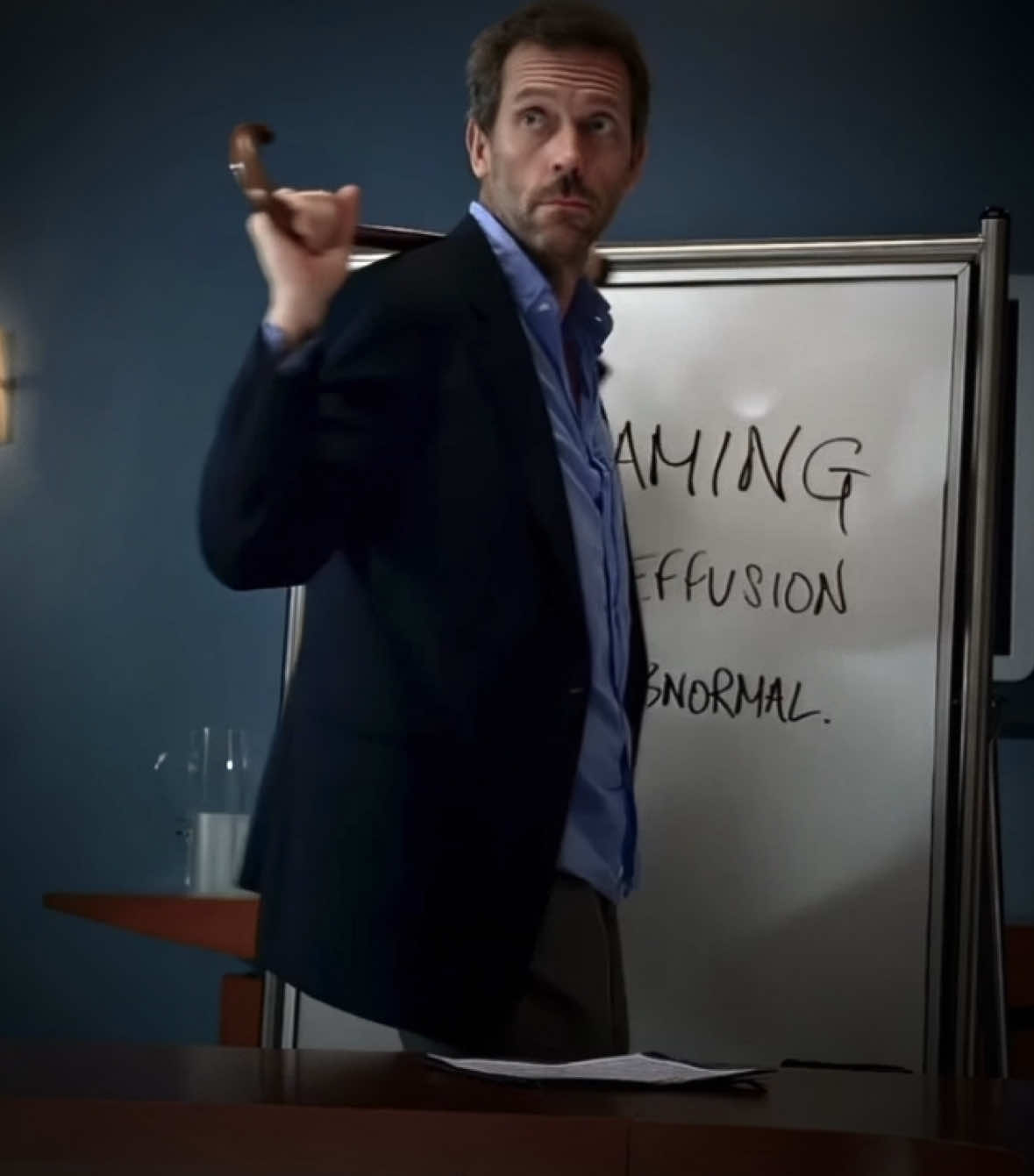 I wish that he could sit up on my face #gregoryhouse #hughlaurie  #fyp #housemdedit #lisacuddy 