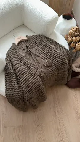 Cardigan đan tay, có 4 màu lun nha các mom #fashion #homnaymacgi #outfitoftheday #mixandmatch #outfitideas 