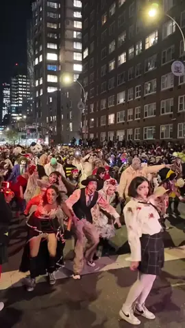 2025 Thriller Dance - Michael Jackson-  Halloween Parade 2025 R #thriller #thrillerdance #halloweenparade #halloween☠️🎃👹 👻