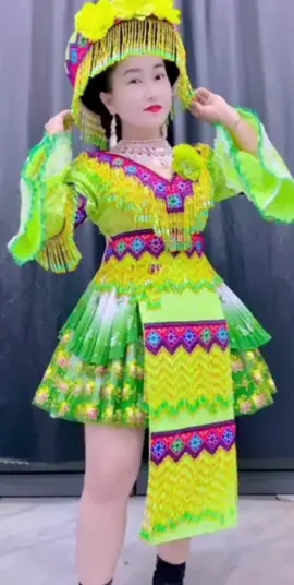 Bộ áo mông( pheej yig zoo nkau#creatorsearchinsights #tiktokshop #xuhuong #xuhuongtiktok #gaixinh 