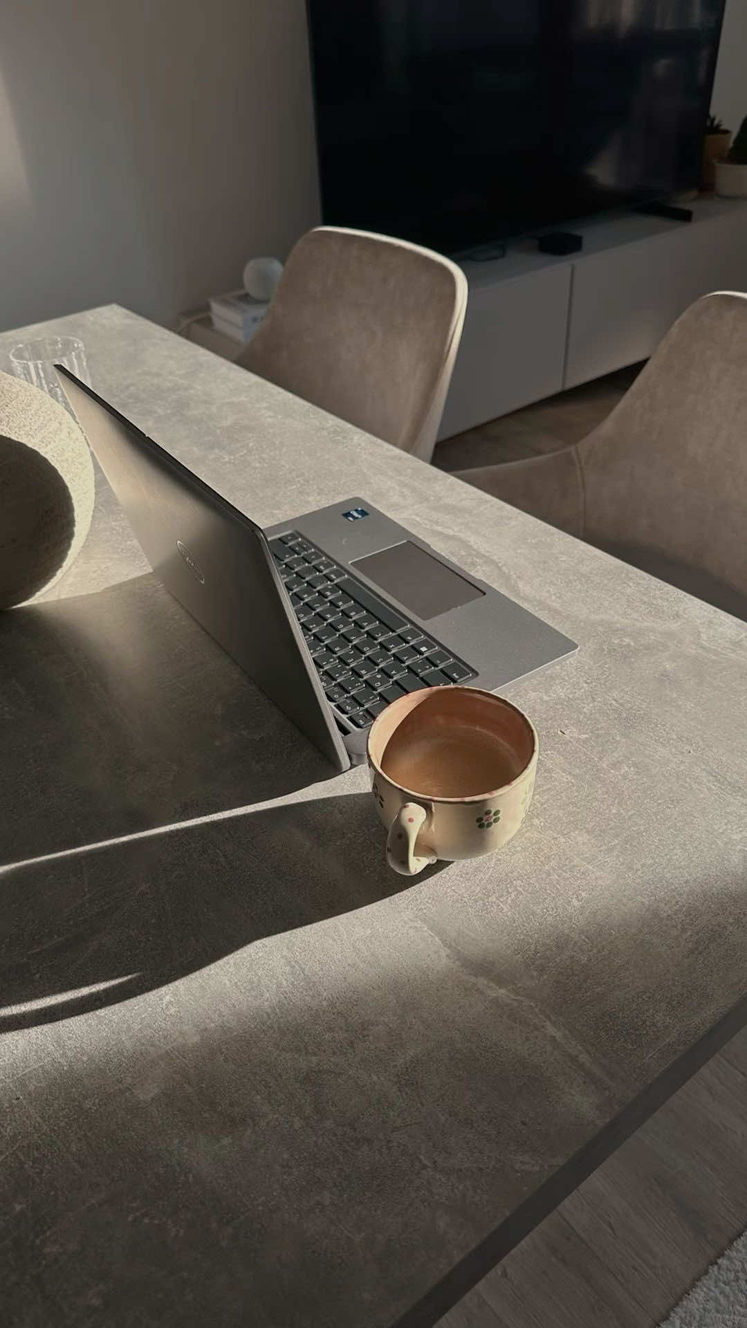 Love a good barrel jeans and a  cozy rugby polo sweater combo✨ Linked in my LTK in bio   #comfy #barreljeans #americaneagle @American Eagle 