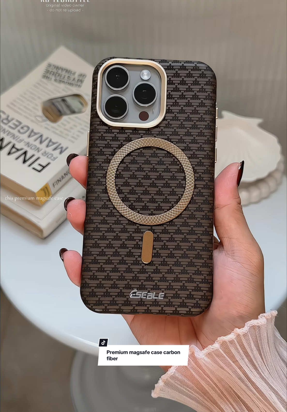 This premium magsafe case carbon fiber design ✨  #iphonecase #premiumcase #magsafecase #caseforiphone #phonecase 