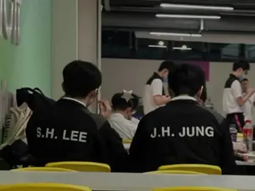 còn gì nữa k nhả hết di 😭 #jeonglee #jeongjihoon #leesanghyuk #CapCut 