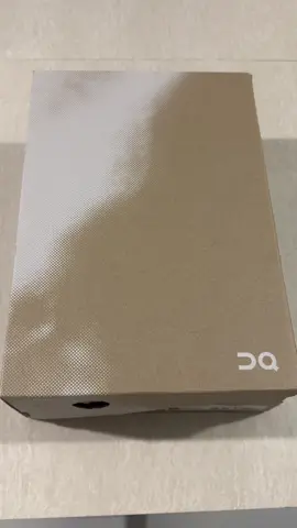 Unboxing the new ON Cloud surfer max in Asphalt/Ice colorway #oncloudrunning #oncloudsurfermax #fyp #xyzbca 