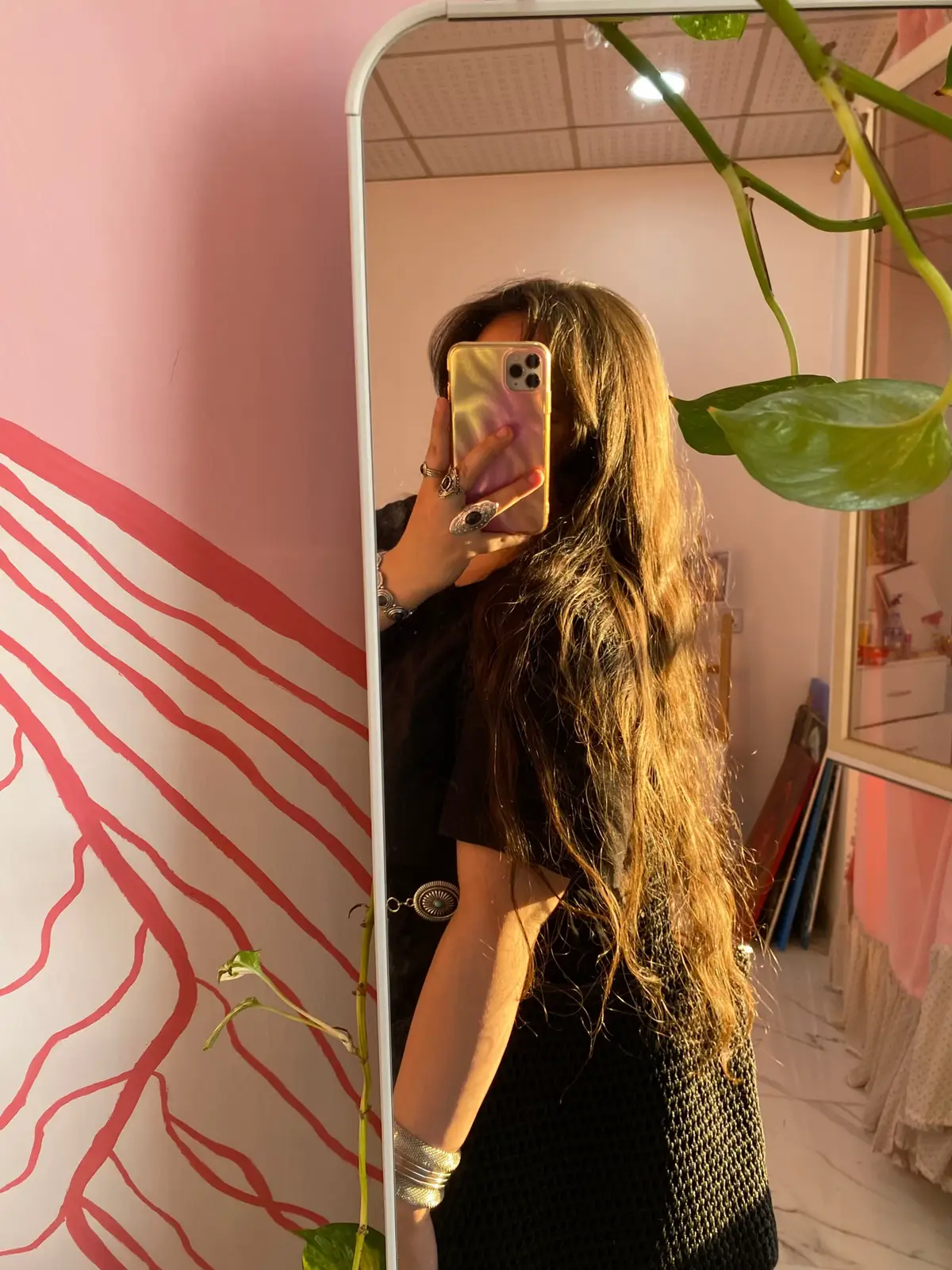 لطالما شبهتُك بالطمأنينة ما الذي جعَل منكَ شيئًا يقلقُني ؟