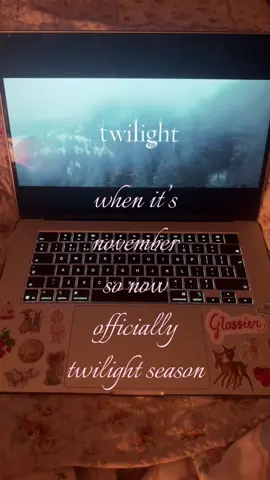 ‧₊˚✧ every season is twilight season but you know #twilight #bellaswan #autumn #girlblogging #aesthetic   