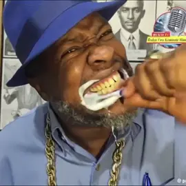 Pastè Pas kap bwose dan l. Enèji. 