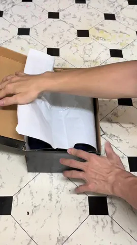 Chất liệu eva đa năng nhẹ êm đế chống mòn trơn trượt ko thấm nước #dépnam #dépnamquaingang #dépnamxỏngón 