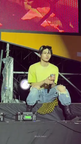 ทำไมหล่อขนาดนี้เนี่ย#colorinmusicfestival #boynextdoor #taesan 