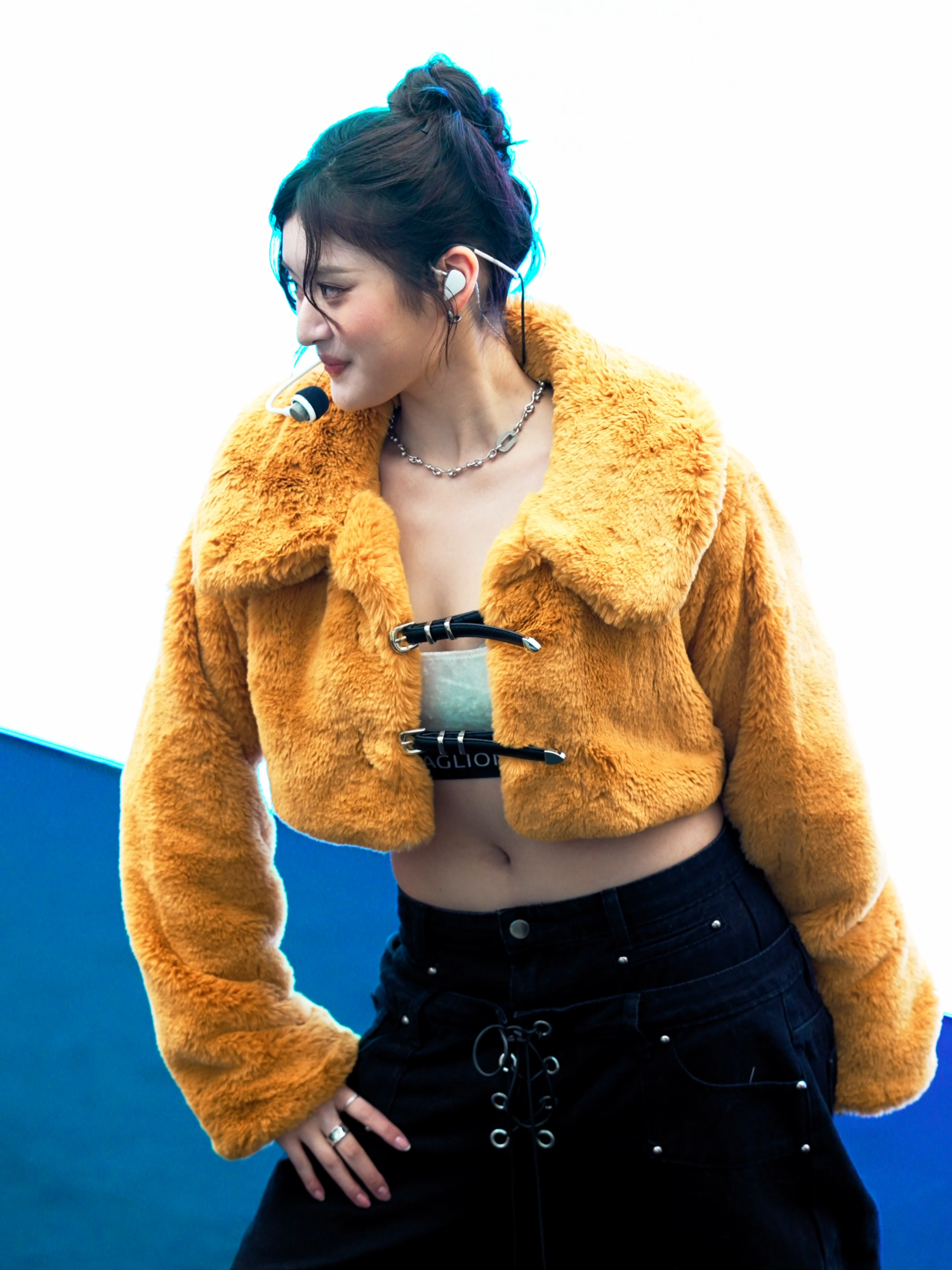 피프티피프티 아테나 ' SOS' 직캠 251102@코엑스 버스킹