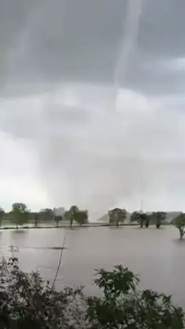 ទៅស្ទូចត្រីជួបភូតហេតុចម្លែកមានដឹងគេហៅថាអ្វីអត់? #fyp 