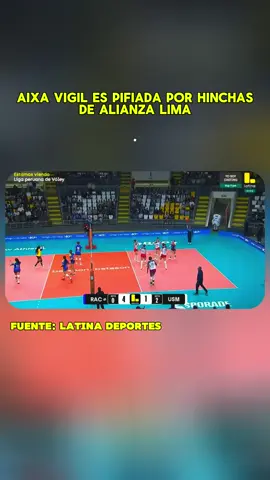 @Aixa Vigil es pifiada por hinchas blanquiazules.Aún no la perdonan por dejar AL. #voley #alianzaLima #peru 