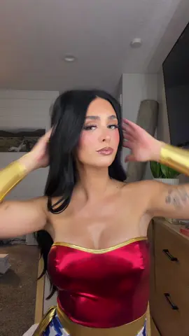Wonder Woman 🥰💫🦸‍♀️👑⚔️ #halloweencostume #halloweenlook #wonderwoman 