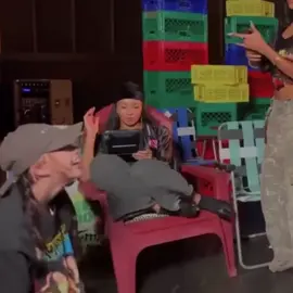 Dani trying to impress Sophia 😭 #sodani #danielaavanzini #sophialaforteza #katseye 