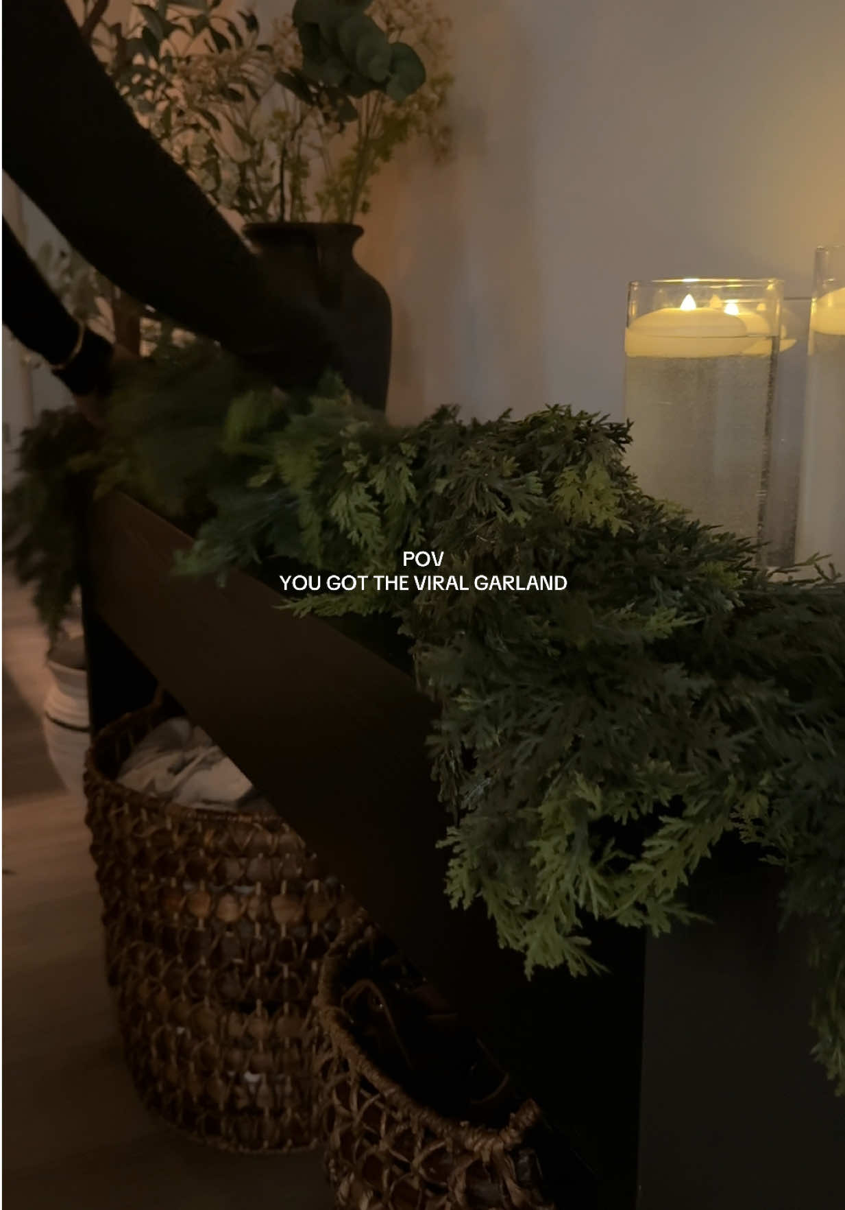 This garland is 10/10, the quality is so good and it’s so beautiful!! Grab it before it sells out!  #cedargarland #garland #christmasdecor #christmasdecorating #tiktokshopblackfriday 