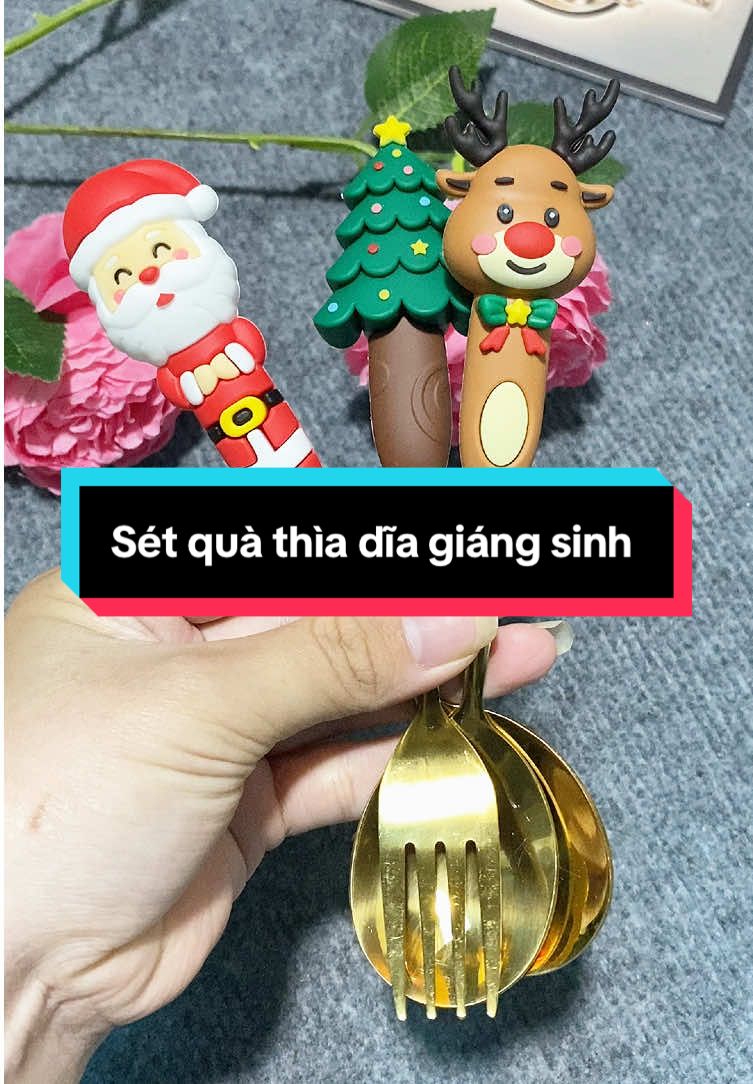 Sét quà thìa dĩa giáng sinh 🎅 #taphoamegauu #thiadiagiangsinh #merrychristmas #quatanggiangsinh #xuhuong 
