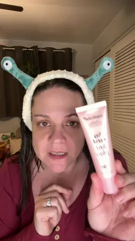 Medicube’s Mew Collagen Glow Sunscreen SPF 50! #medicubesuperbrandday #tiktokshopblackfriday #tiktokshopcybermonday #tiktokahopcreatorpicks #koreansunscreen 