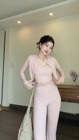 Gu ai đây ạ 😝 @Vẫn là Thảo Nhi đây 