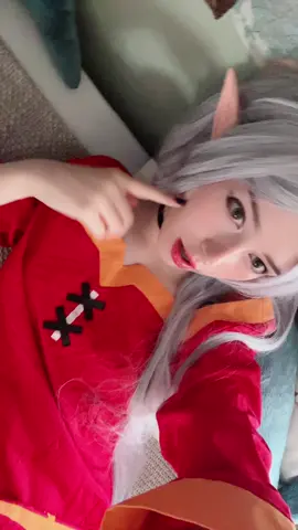 Megumin x Frieren? Idk #megumin #frieren #cosplay #anime #fyp 