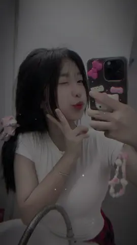 e ghệ váy xanh 🙂 #papisharkdodoo 