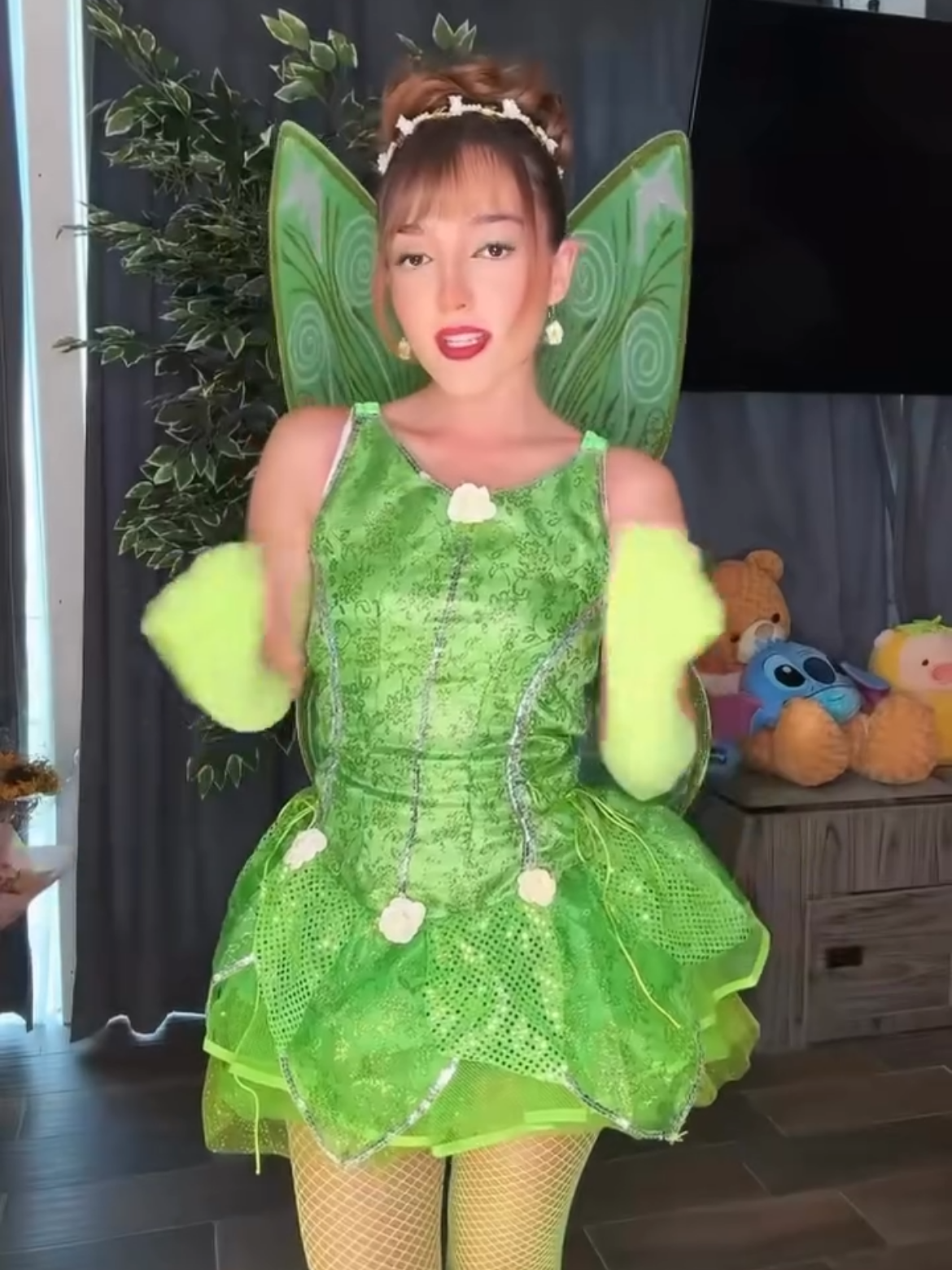 #hermosa #latina #cantante #mexicana #elaineharo 💚