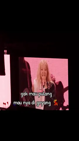 emang paling pas kita dangdutan lagi💃 hobahhh 🔥🤣#jenchulichaeng💓 #blackpinkgoyangjakarta 