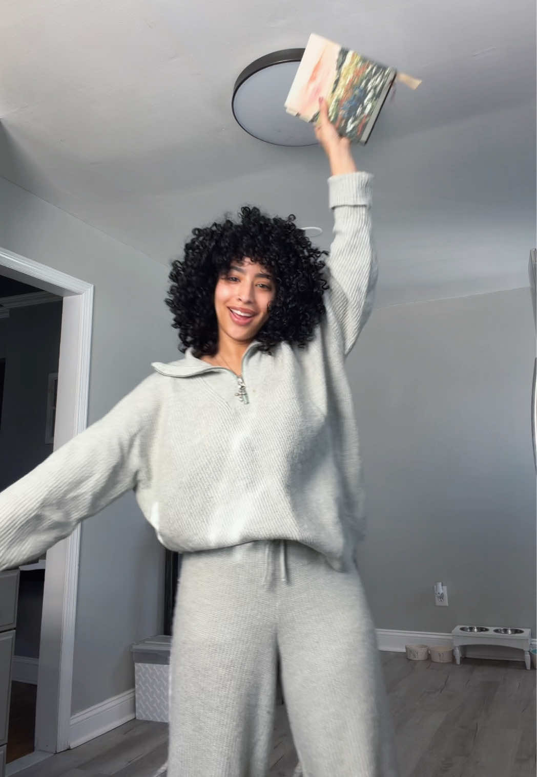 dancing: 1 aliyah: 0 😂😂 Happy Sunday ! 🫶🏼 #OOTD #churchoutfit #outfitinspo #fallfashion #curlyhair 