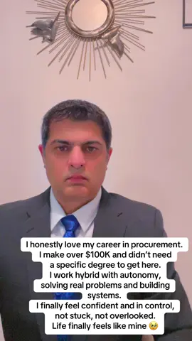 The best way to get a job in supply chain or procurement without a degree or previous experience is through CourseCareers. Follow me to learn how to start with the free intro course and land your first job in procurement! #procurement #supplychain #careerchange #careeradvice #jobtok