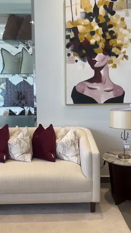 فومكو | على طريق الملك عبدالله 📍وعندهم فرع بجدة  انا ويني عن القطع الفخمة والانيقة ذي من زمااان 🤩❤️‍🔥 كل قطعة تقول الزين عندي لا من تصميم ولا من خامات جودة وسعر خيال @foamco_ksa  #فومكو #اثاث #كنب #كنبات_صاله #اكسبلوررر 