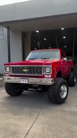 Check out this Stunning 1974 Chevrolet K10 Cheyenne Super with a LLY Duramax making over 1000HP!😱🤤🔥 Owner: Steve Wanagitis #Ultimate_Squarebody #squarebody #GM #trucksoftiktok #fyp 