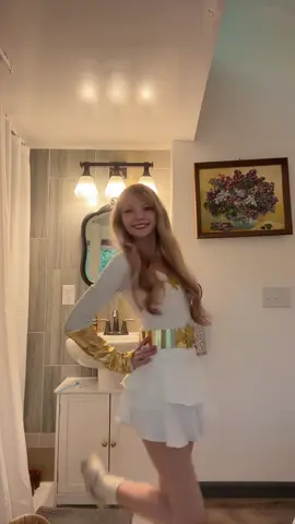 costume reveal!! #theboys #starlight #anniejanuary 