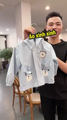Áo khoác gió GẤU cho bé trai bé gái#thoitrangtreem #doxinhmoingay #aokhoacchobe #