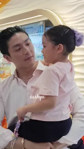 Semoga akan selalu bahagia 🥺✨🤗🤍🤍 #giorgioantonioc #sarwendahofficial #sargio 