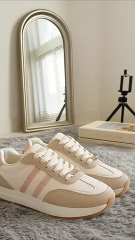 #sepatusneakers #sepatuwanita #sepatucasual #brandlokal 