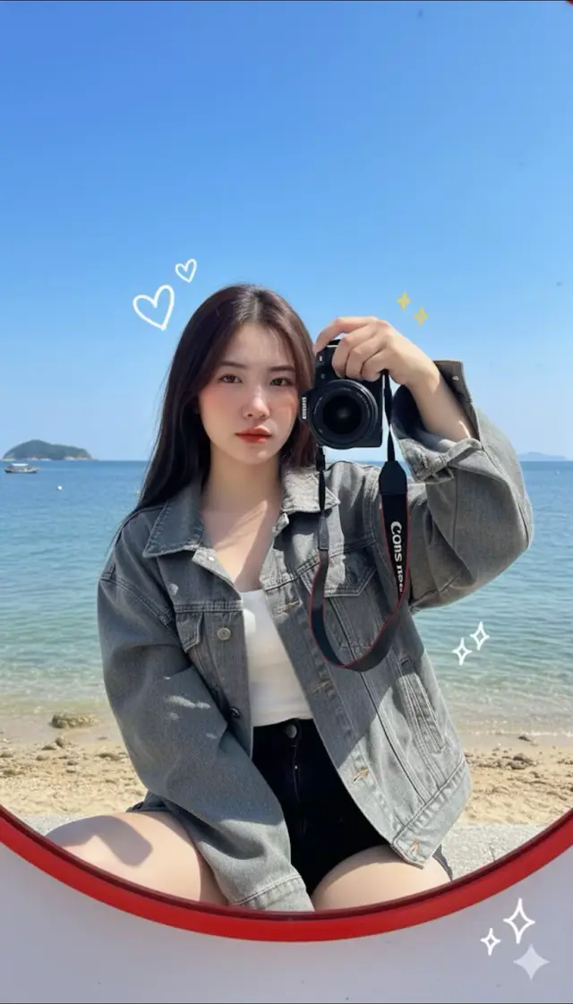 รอบนี้มาแจกแบบยาวๆ สายคาเฟ่ สายเท่ สายลุย น่ารัก รวมอยู่ในคลิปนี้นะค่าา ☺️🍯 1. ใช้แอพ Gemini 2. ใส่รูปภาพ 3. ใช้คำสั่งของแต่ละภาพ แนะนำให้ใช้รูปภาพที่ถ่ายมุมตรงและใบหน้าชัดเจนจะทำให้ ใบหน้าของเราไม่เปลี่ยนไปจากเดิม อาจจะไม่ได้เหมือน ต้นฉบับ100% แต่จะมีเค้าโครงใบหน้าของเราอยู่นะคะ  #Ai #gemini #prompt #ฟีด #เทรนด์วันนี้ 