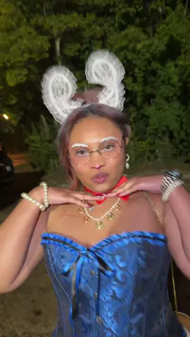 We’re all mad here! 🕰️🐇❤️#aliceinwonderland #thewhiterabbit #halloweencostume #fyp 