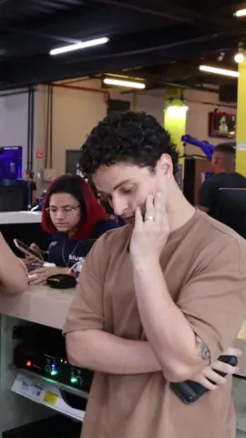 David Corrêa explica os direitos da consumidora que apareceu durante gravação #davidcorrêa #defesadoconsumidor #direitodoconsumidor