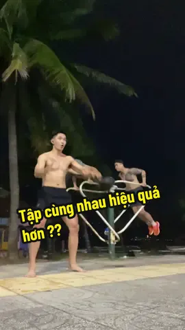 Tập đêm cùng ae 💪💪 #traning #rènluyệnsứckhỏe  #xuhuong #night 