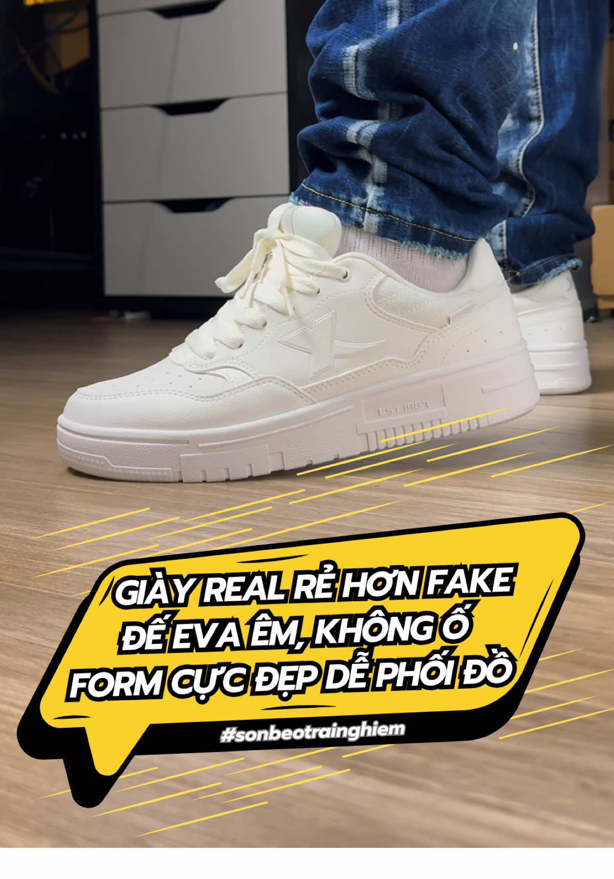 Giá này tội gì ae mình phải đi giày dake. Cứ hãng mà chơi vừa đẹp, vừa bền. Đế eva 4cm êm, nhẹ, không bị ố như cao su. Form dáng classic phối đồ kiểu gì cũng hợp. #sonbeotrainghiem #xtep #giaythoitrang #giaythethao #giaythethaonam 