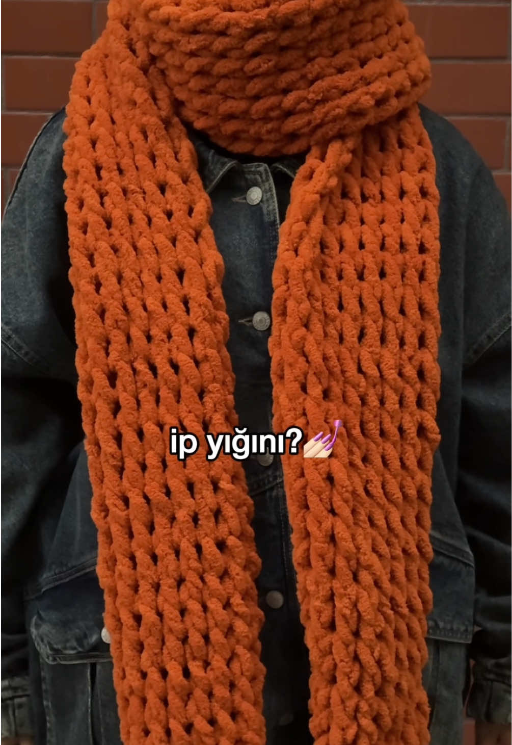 Bəs sənin puffy şərfin var?😍 Elə indi sifariş ver, çünki yerlərimiz məhduddur💥 🧶İstədiyin rəng və ölçüdə hazırlayırıq. 🎁Hədiyyəlik bağlama PULSUZDUR. 💌Not kartına istədiyin notu yazmaq PULSUZDUR. Qiymət və sifariş üçün direct 📥 və ya 📲 WhatsApp: 051 616 15 22 . . . . . . . #puffymuffyaz #sənindəpuffyinolsun #alizepuffy #puffyşərf #puffyscarf   