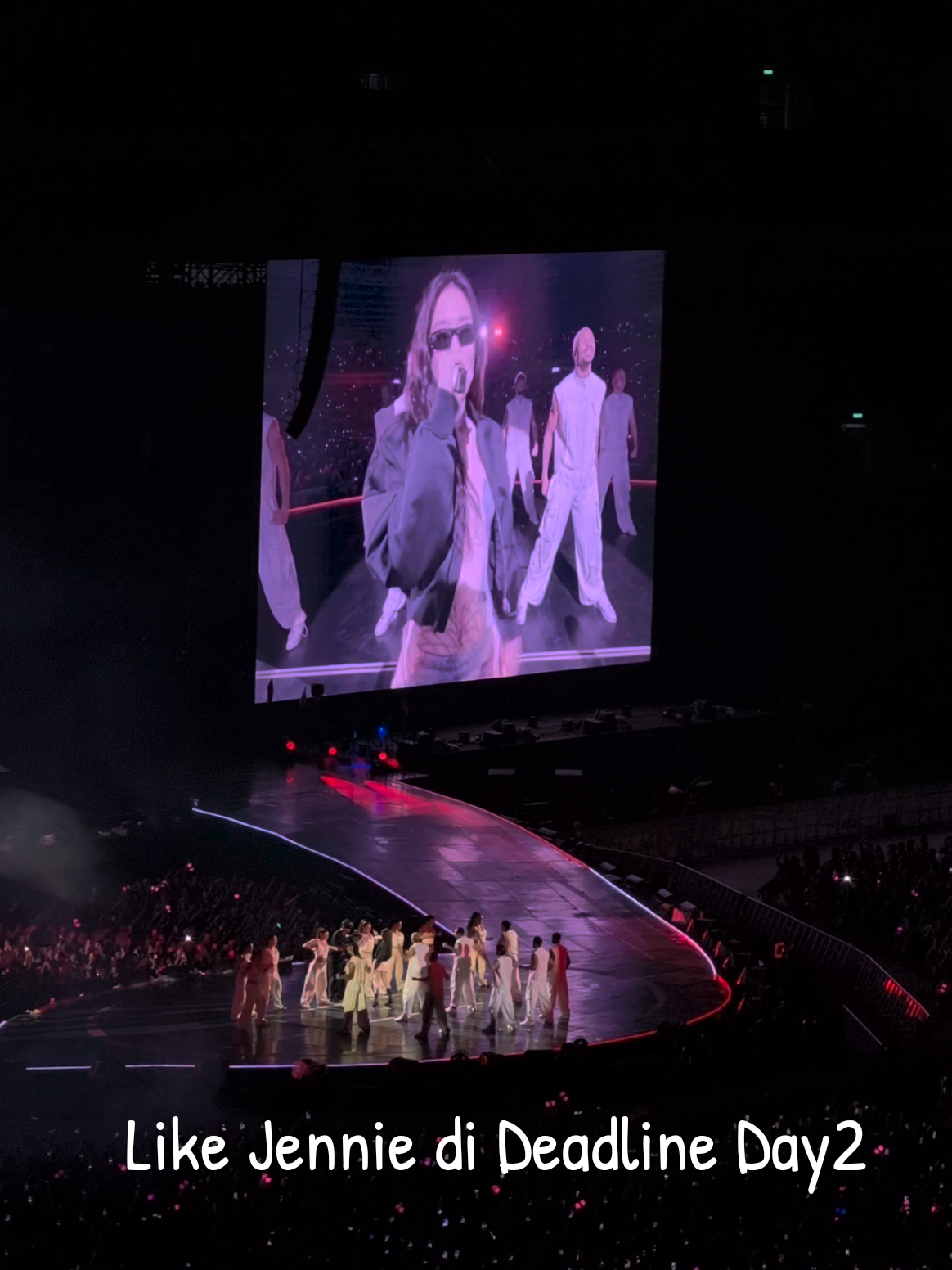 Proud bgt sama blink indonesia karena nyanyinya pada jago banget. Jennie selalu slay seperti biasa #deadlinejakarta #deadlinejakarta2025 #blackpink 