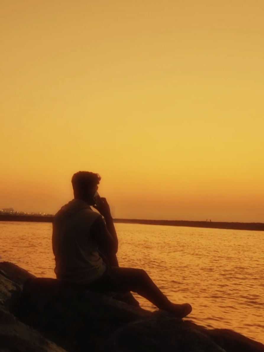 අහසේ තරු කොච්චර  තිබ්බත් හිත ගියේ ආවාට තියෙන හදටමයි 🌝 #alone #insightcreatorsearch #neth #trending #foryou 