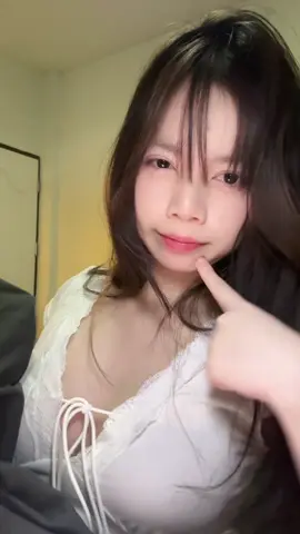 จริงๆชอบจีจี้เเบบขวดด้วยนะ อิอิจ้างหนูหน่อยย