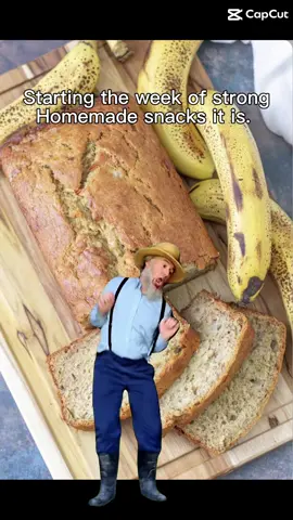 Meal prep for the week starting off with banana bread #mealprep #meal #snacks #mealideas #mealideasforkids 