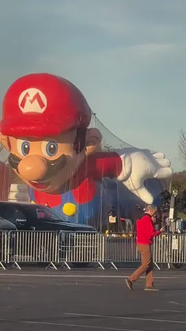 #mario #supermario #macysthanksgivingdayparade #balloons #fun Mario’s test flight at MetLife Stadium 11/1/2025 